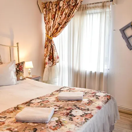 Casa Georgea *